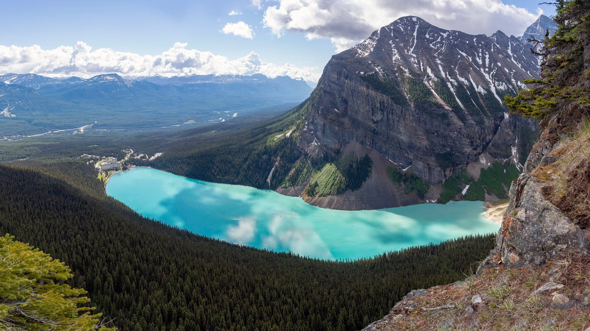 Lake Louise and the Victoria Glacier from the lakeshore
