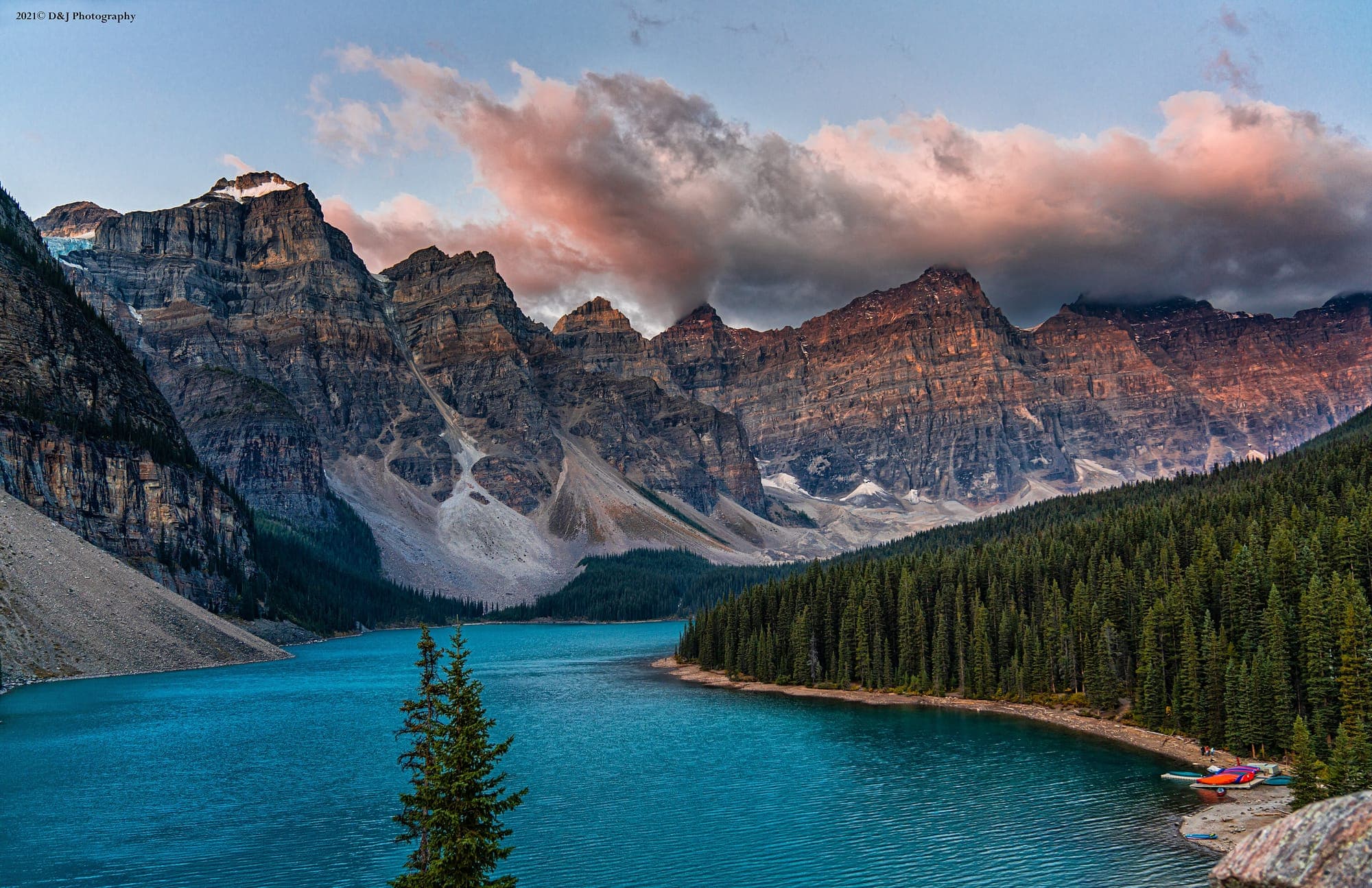 Sunrise on Moraine Lake and the Valley of the Ten Peaks